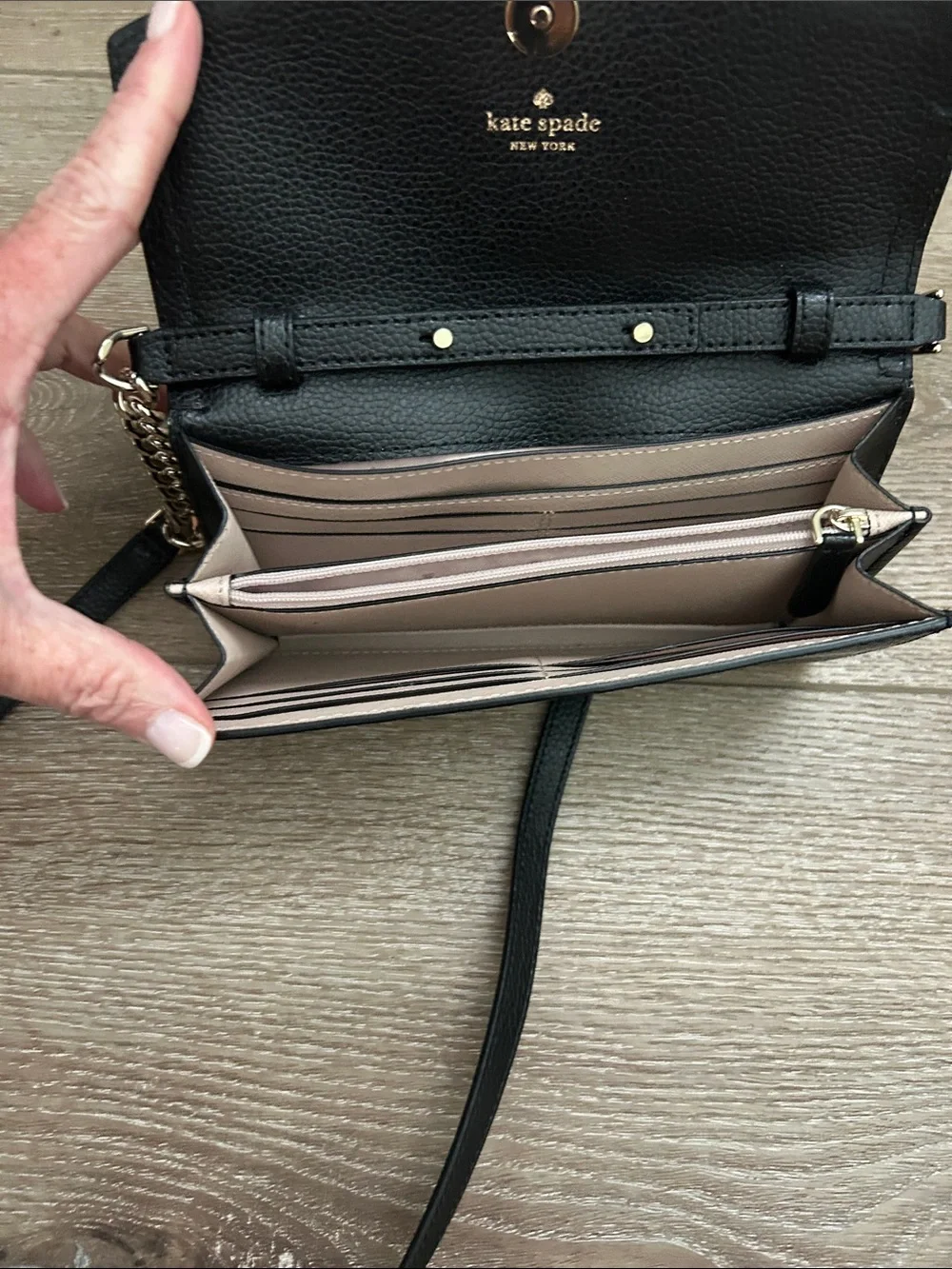 KATE SPADE NY Eva Crossbody Wallet on a Chain Black Pebbled Leather